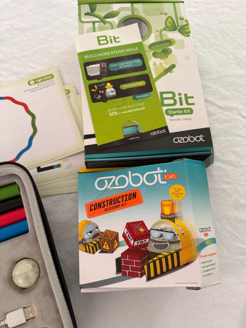 Ozobot Bit Starter Kit and Construction Accessory Kit - Picture 4 of 4